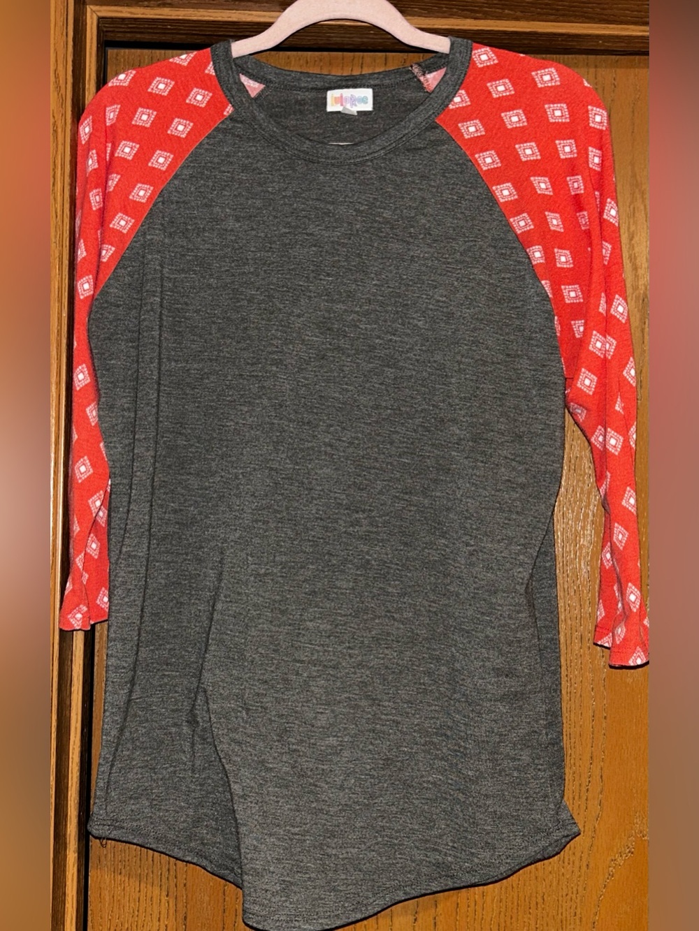 Lularoe Women Raglan Baseball Tee - Charcoal Gray with Red Patterned Sleeves